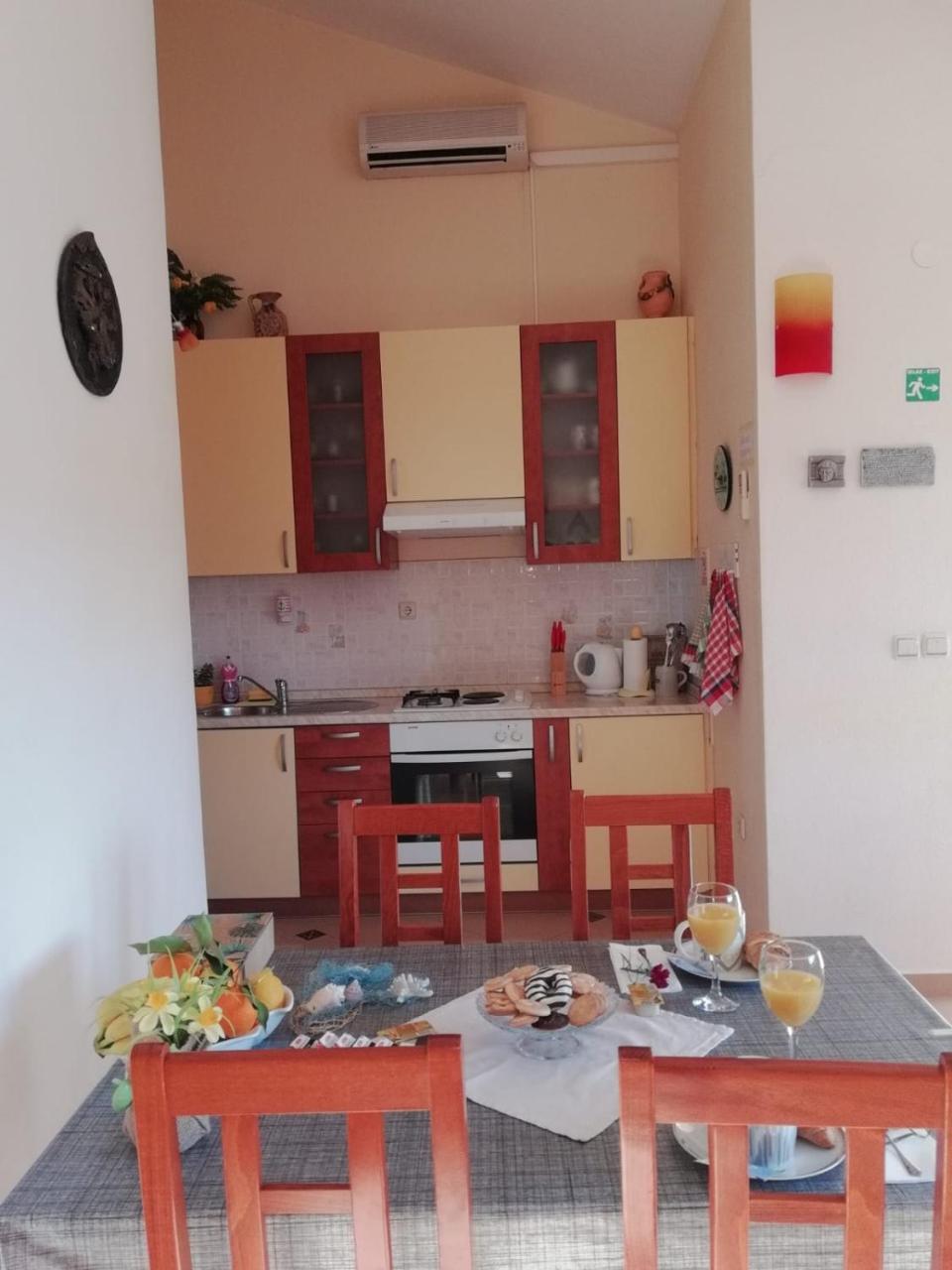 Marina Apartment Slatine